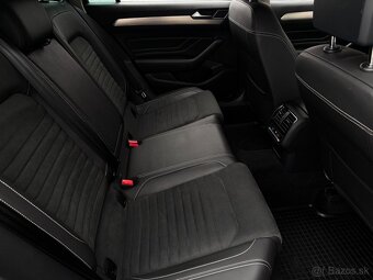 Volkswagen Passat Variant 2.0 TDI Elegance 4Motion DSG - 12