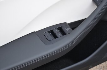 Tesla Model 3 Long Range RWD - 12