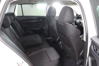 Škoda Octavia Combi 2.0 TDI - 12