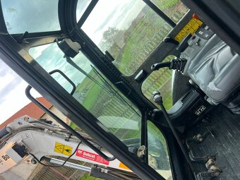 Minibagr Bobcat 425 G bez přesahu zádě, 2,7t - 12