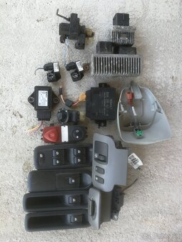 Rozpredám Renault Scenic ll 1,9 dci 96kw F9Q - 12