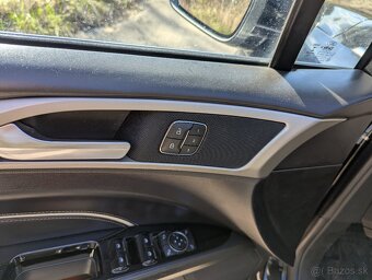 Mondeo MK5 Hybrid Vignale 2019 - 12