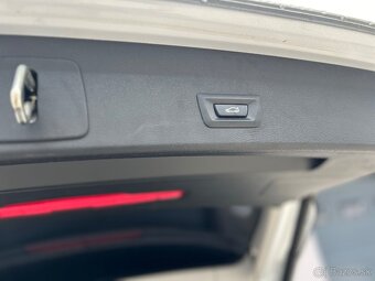 BMW X1 sDrive 18d A/T 2017 - 12