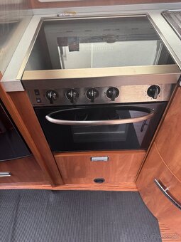 Laika KREOS 4010, r.v. 2013, 3.0 liter,  248000km - 12