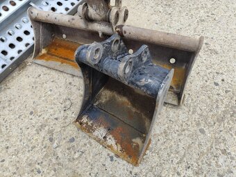 Minibáger PelJob 1,5t + 2x lyžica. - 12