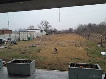 Predaj veľký 4 izbový RD na veľkom pozemku Nitra Zbehy - 12