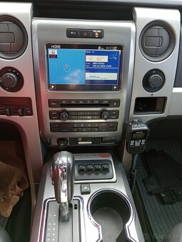 Ford Raptor F150 6,2 304kW, automat r.v.2011 benzín+LPG - 12