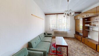 Na predaj rodinný dom s veľkým pozemkom 1722 m² – Močenok - 12