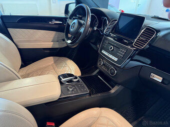 Mercedes-Benz GLS 400 4MATIC A/T - 12