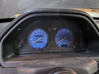 Peugeot 106 GTI 1.6 16V - 12