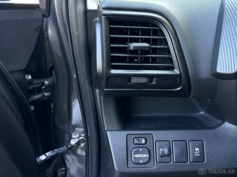 Toyota Verso -S- 1.3/73kW Klima 1.Maj. r.v.2011 - 12