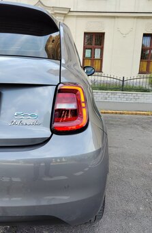 Fiat 500e 3+1 Dolcevita (42kWh) - 12