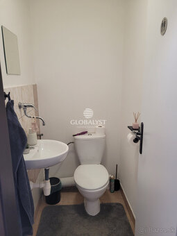 Kompaktná, kancelárska budova - 90 m2 - na Juhu - 12