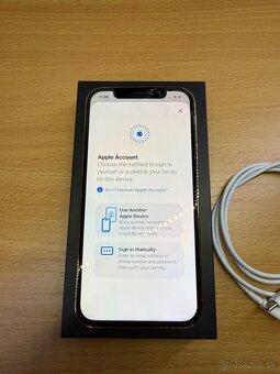 iPhone 12 Pro 128GB Gold, ide ale má svoje muchy - 12