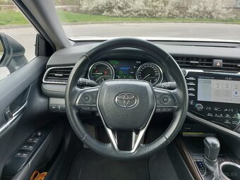 Toyota Camry 2.5 Benzin-Hybrid, Executive, 131 kW - 12