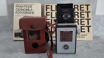 Starý fotoaparát Flexaret + krabica + prislenstvo + knihy - 12