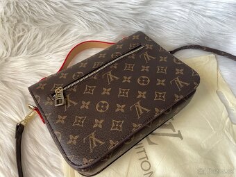 Louis Vuitton Metis kabelka - 12