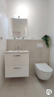 RentHub | Garsónka 31m2 + parking, Vinohrady | Trenčín - 12