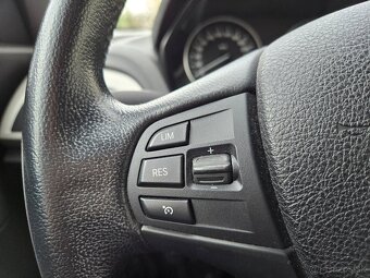 BMW Rad 1 116i Advantage, Mesačne: 220€ - 12