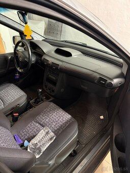 Mercedes Vaneo 1,7 cdi manual - 12
