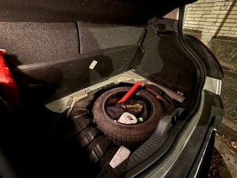 Renault Mégane 1.4 16V - 12