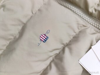 Nová zimná chlapčenská bunda GANT -veľ. 134/140 - 12