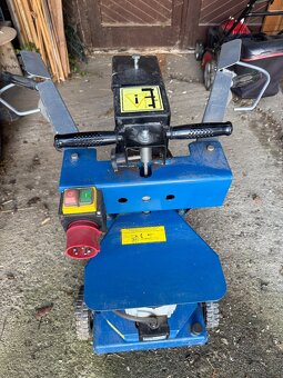 Vertikálna štiepačka dreva Scheppach HL 850 - 12