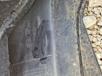 Výstuha, spojler, difuzor, plast nárazníka - 12