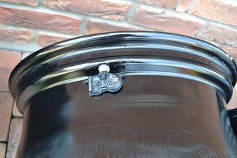 5x114,3 R17 Hlinikove disky Original Toyota Corolla - 12