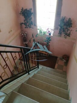 Priestranný rodinný dom v obci Bajka na predaj - 12