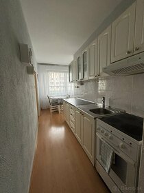 3-izbový byt + garáž PÚCHOV - 12