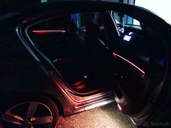LED ambientne pásiky do dveri pristrojovku - 12