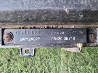 HYUNDAI ix35 zadný nárazník - 12