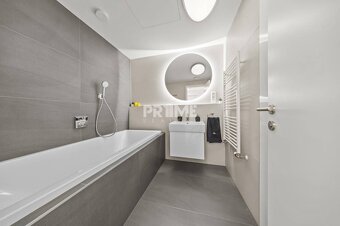 EXKLUZÍVNY 2i byt (16 p.),SKY PARK, KLÍMA, VÝHĽAD, PARKING,  - 12