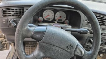 Volkswagen Golf III 1,8i 66kw kód motora :ADZ kombi - 12