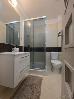 NA PREDAJ 2 IZBOVÝ BYT S PARKOVANÍM BRATISLAVA - 12