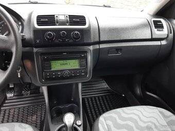 Škoda Fabia - 12