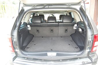 Jeep Grand Cherokee - 12