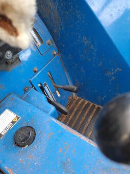 Traktor iseki 4x4 4270 - 12