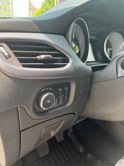 OPEL ASTRA R.V.2019  1.majiteľ 1.4 TURBO - 12