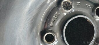 5x112,r17,6,5Jx17,et 38,215.65-Continental-zimne-2021-7,1mm - 12