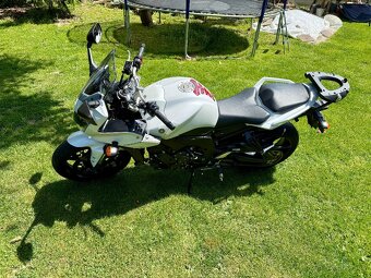 Yamaha Fazer 1000 - 12