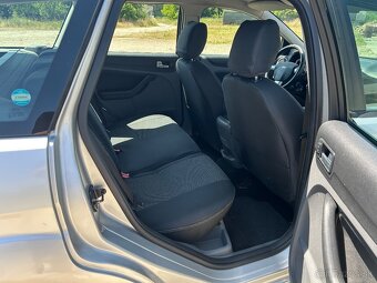 Ford focus combi 1,6 tdci - 12