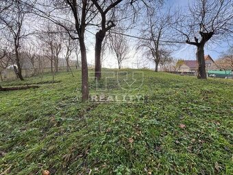 RODINNÝ DOM NA POZEMKU 629M2 ČERVENÝ KAMEŇ - 12