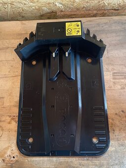 Robotická kosačka BOSCH Indego XS300 - 12