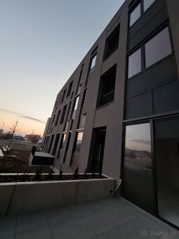 Na prenájom Apartmán Central point Humenné 76 m2 - 12
