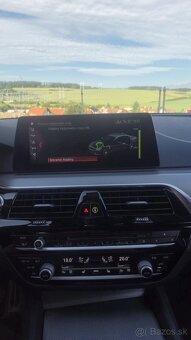 BMW Rad 5 M550i xDrive A/T G 30 2018 - 12