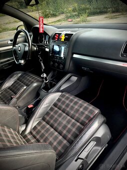 Volkswagen Golf V GTI Edition 30 - 12