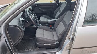 Volkswagen Golf 4 1.4 benzín - 12