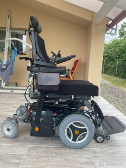 Polohovateľný elektrický invalidný vozík PERMOBIL C500 - 12